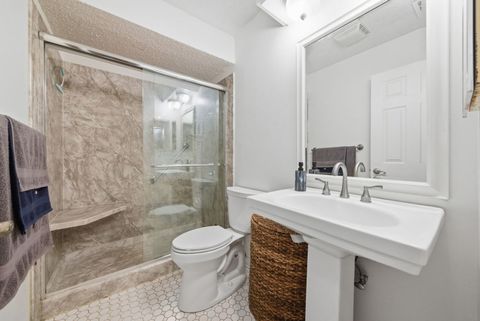 Tiny photo for 520 Biesterfield Road #122b, Elk Grove Village, IL 60007 (MLS # 12587097)