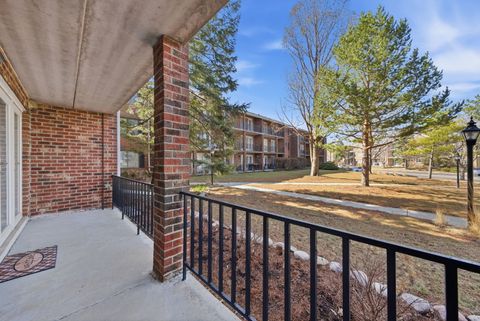 Tiny photo for 520 Biesterfield Road #122b, Elk Grove Village, IL 60007 (MLS # 12587097)