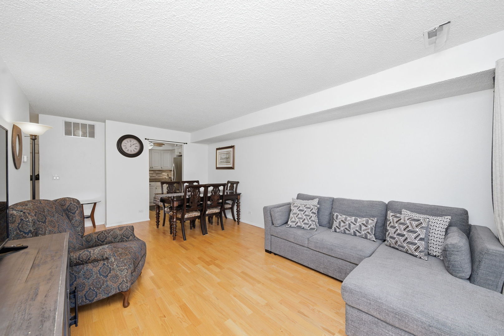 520 Biesterfield Road 122b