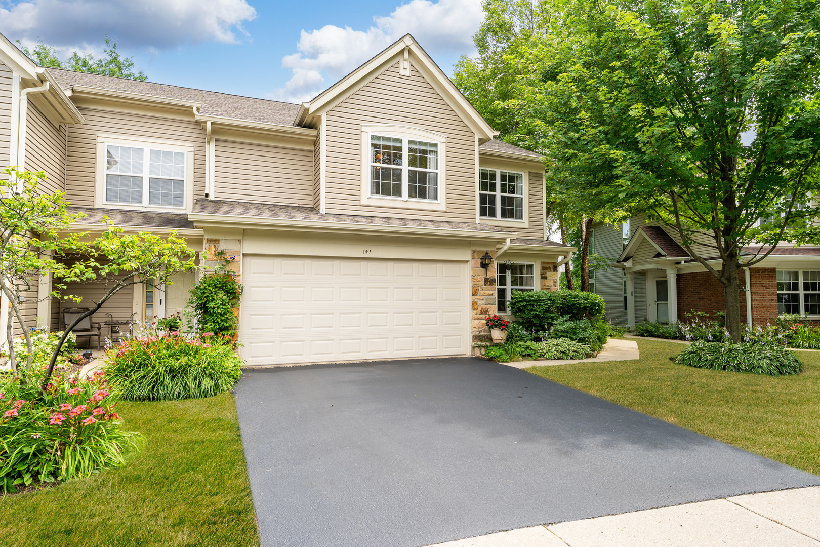 141 crescent Lane 141