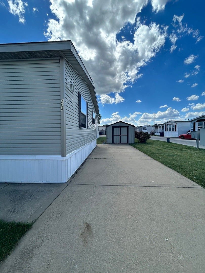 8800 S Harlem Avenue 404