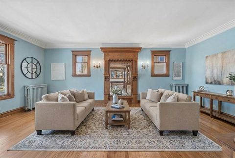 Tiny photo for 530 N East Avenue, Oak Park, IL 60302 (MLS # 12630332)