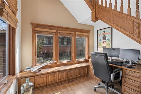 Tiny photo for 530 N East Avenue, Oak Park, IL 60302 (MLS # 12630332)