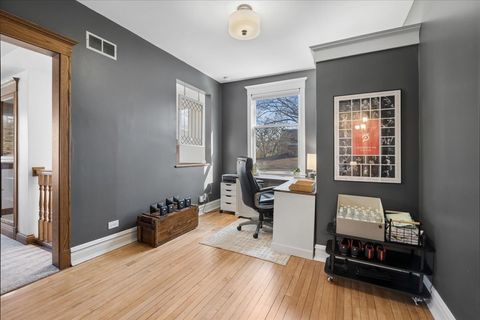 Tiny photo for 530 N East Avenue, Oak Park, IL 60302 (MLS # 12630332)