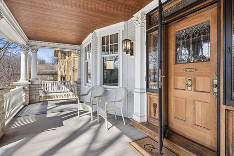 Tiny photo for 530 N East Avenue, Oak Park, IL 60302 (MLS # 12630332)