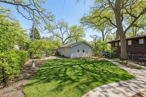 Tiny photo for 530 N East Avenue, Oak Park, IL 60302 (MLS # 12630332)