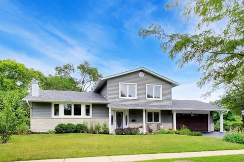 Tiny photo for 3505 Winston Drive, Hoffman Estates, IL 60192 (MLS # 12673993)