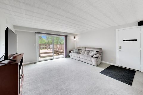 Tiny photo for 3505 Winston Drive, Hoffman Estates, IL 60192 (MLS # 12673993)