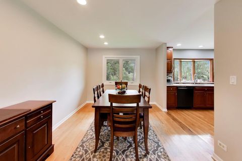 Tiny photo for 3505 Winston Drive, Hoffman Estates, IL 60192 (MLS # 12673993)
