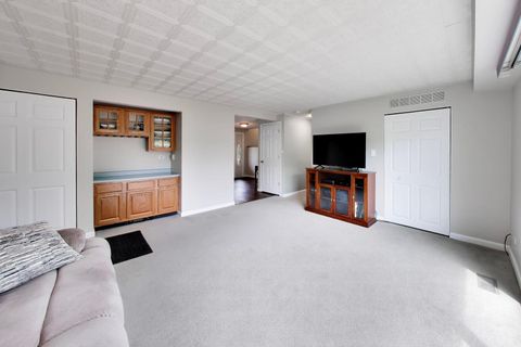 Tiny photo for 3505 Winston Drive, Hoffman Estates, IL 60192 (MLS # 12673993)