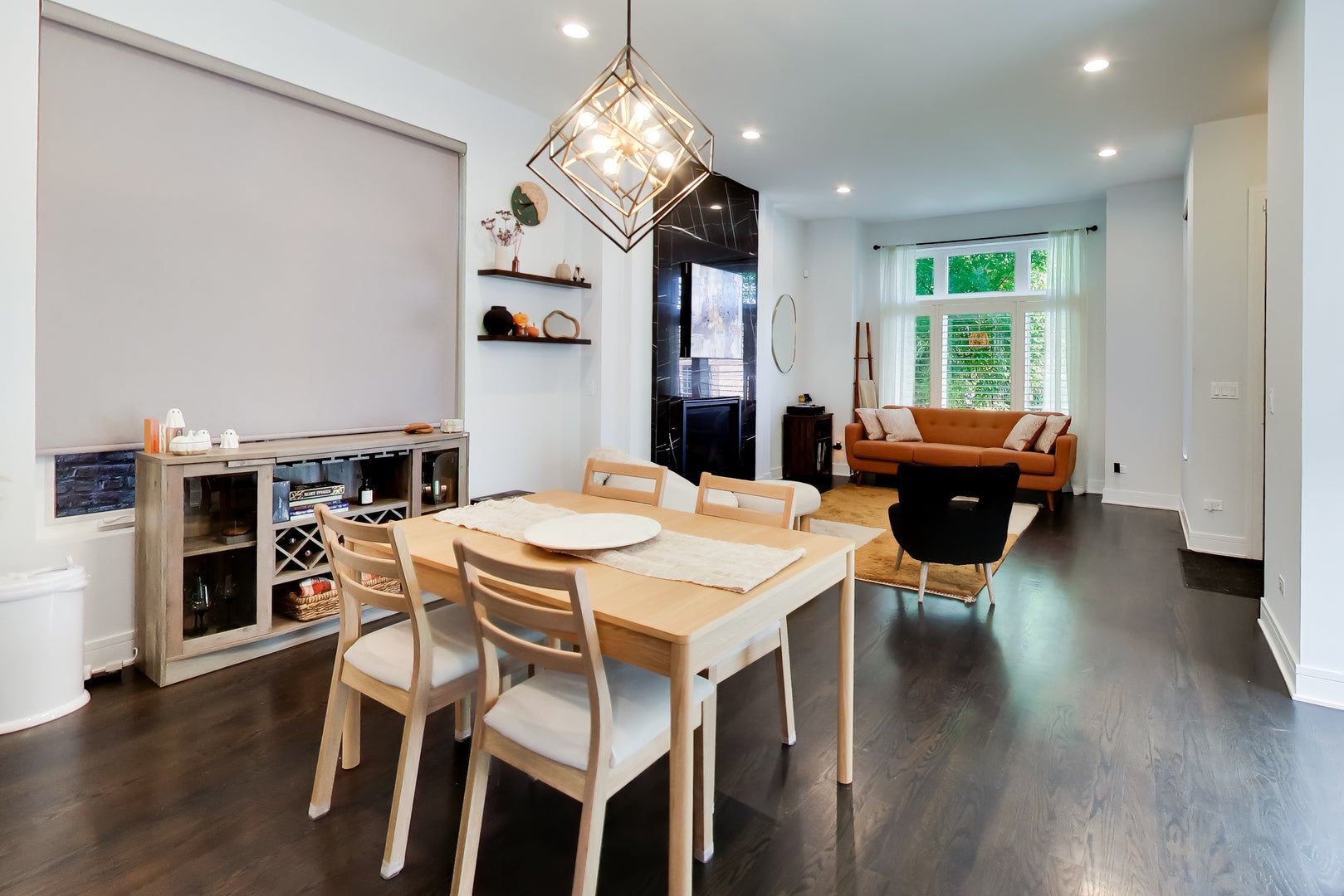 2415 W Huron Street
