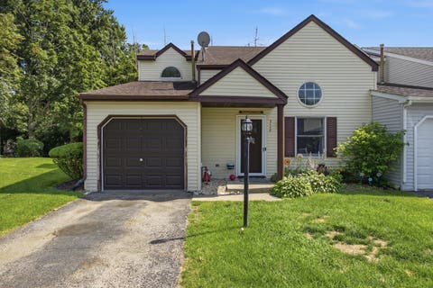 Tiny photo for 2440 Bridgewater Drive #2440, Woodstock, IL 60098 (MLS # 12675859)