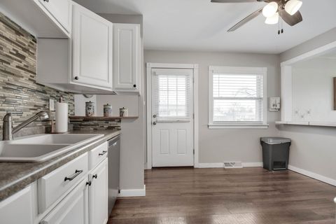 Tiny photo for 333 Homewood Court, Chicago Heights, IL 60411 (MLS # 12567953)