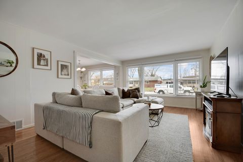 Tiny photo for 333 Homewood Court, Chicago Heights, IL 60411 (MLS # 12567953)