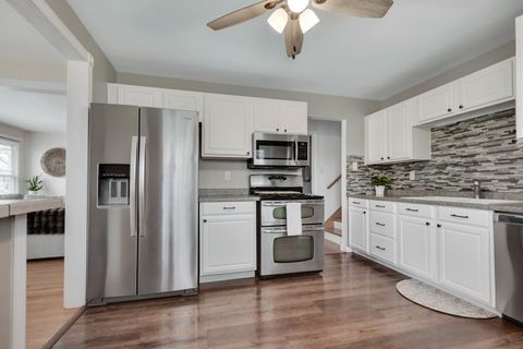 Tiny photo for 333 Homewood Court, Chicago Heights, IL 60411 (MLS # 12567953)