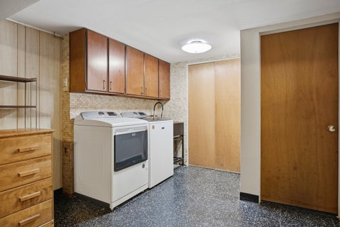 Tiny photo for 455 N Maple Avenue, Elmhurst, IL 60126 (MLS # 12778786)