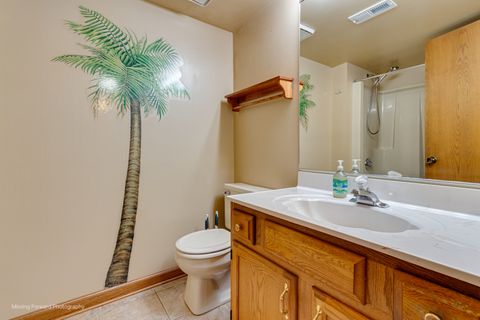 Tiny photo for 17960 Royal Oak Court #2S, Tinley Park, IL 60477 (MLS # 12518887)