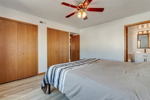 Tiny photo for 17960 Royal Oak Court #2S, Tinley Park, IL 60477 (MLS # 12518887)