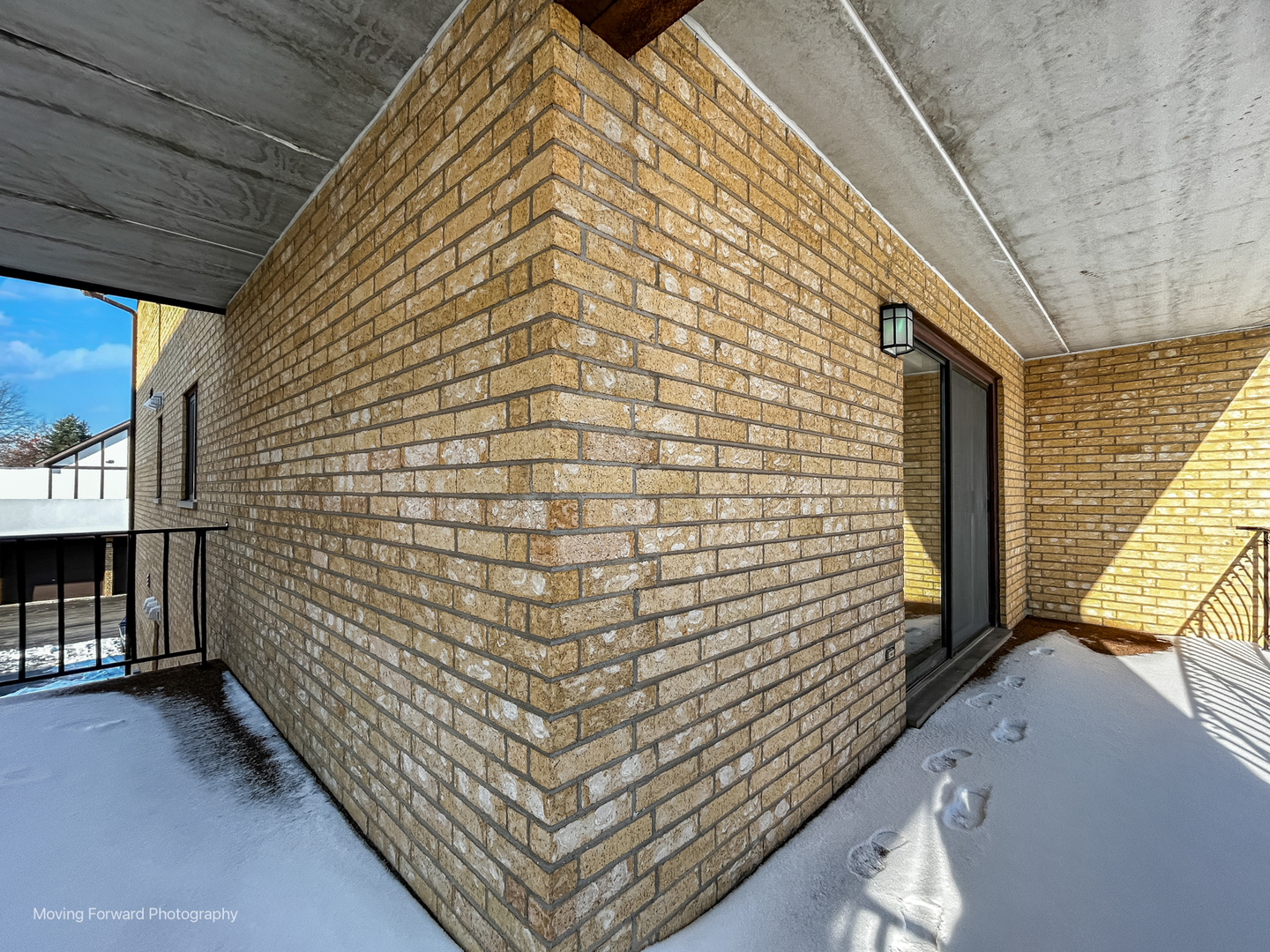 17960 Royal Oak Court 2S