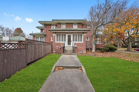 10456 S Hamilton Avenue Chicago IL 60643