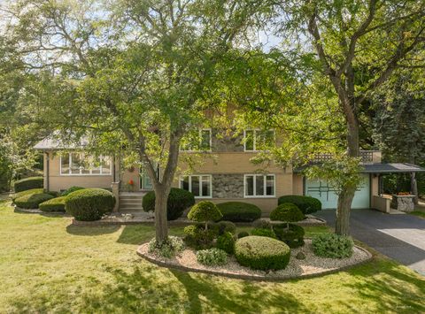Tiny photo for 11716 Center Drive, Lemont, IL 60439 (MLS # 12479285)