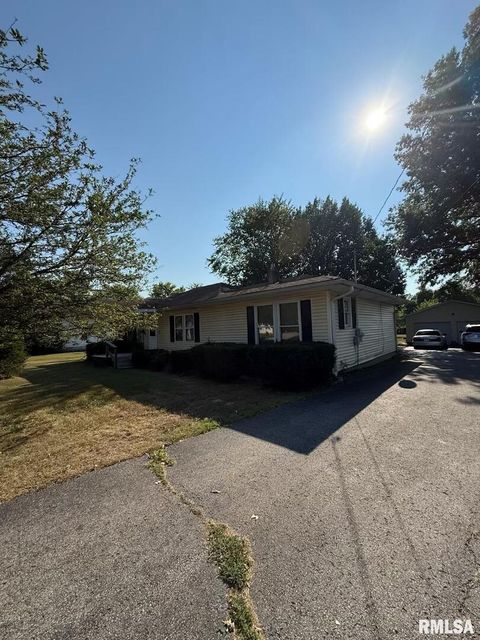 Tiny photo for 1708 N STATE Street, Marion, IL 62959 (MLS # QC4266723)
