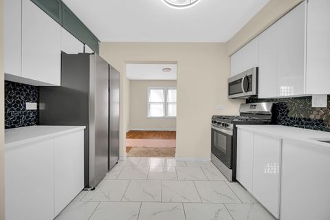 Tiny photo for 10558 S Prairie Avenue, Chicago, IL 60628 (MLS # 12541279)