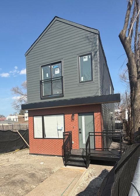 611 N Lawndale Avenue Chicago IL 60624