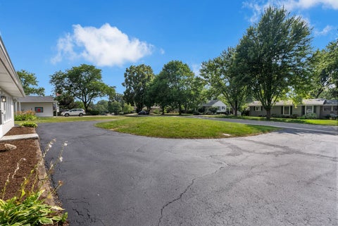 Tiny photo for 727 SKYLINE Drive, Barrington, IL 60010 (MLS # 12725118)