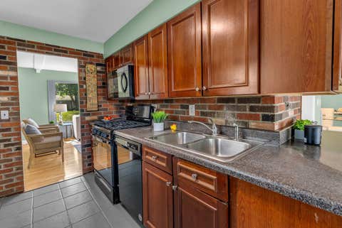 Tiny photo for 727 SKYLINE Drive, Barrington, IL 60010 (MLS # 12725118)