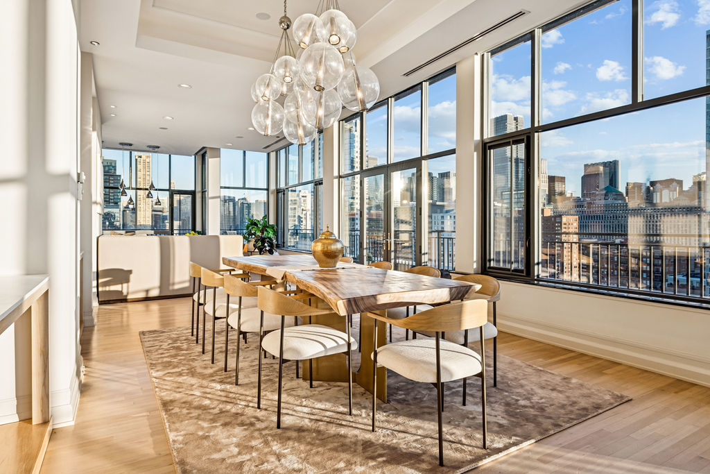 400 W Ontario Street 1801