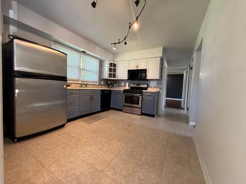Tiny photo for 510 S Mount Prospect Road, Des Plaines, IL 60016 (MLS # 12681333)