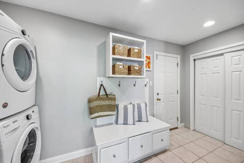 Tiny photo for 15460 W Wildwood Court, Libertyville, IL 60048 (MLS # 12646205)
