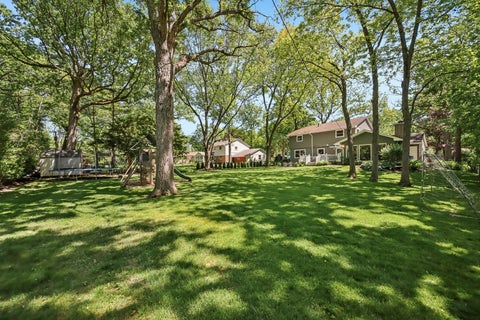 Tiny photo for 15460 W Wildwood Court, Libertyville, IL 60048 (MLS # 12646205)