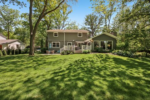Tiny photo for 15460 W Wildwood Court, Libertyville, IL 60048 (MLS # 12646205)