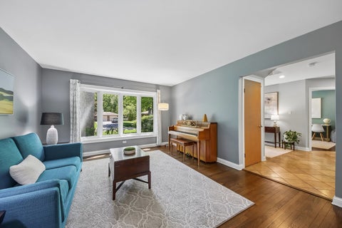 Tiny photo for 15460 W Wildwood Court, Libertyville, IL 60048 (MLS # 12646205)