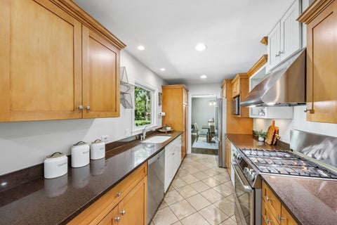 Tiny photo for 15460 W Wildwood Court, Libertyville, IL 60048 (MLS # 12646205)