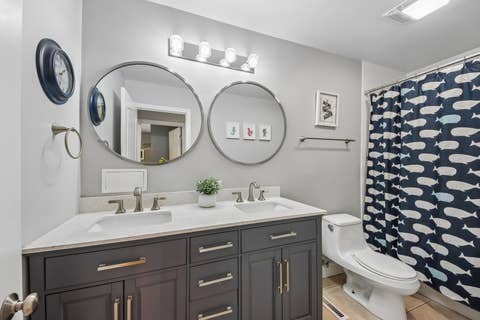 Tiny photo for 15460 W Wildwood Court, Libertyville, IL 60048 (MLS # 12646205)