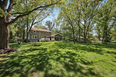 Tiny photo for 15460 W Wildwood Court, Libertyville, IL 60048 (MLS # 12646205)