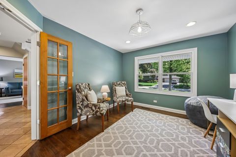 Tiny photo for 15460 W Wildwood Court, Libertyville, IL 60048 (MLS # 12646205)