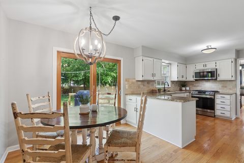 Tiny photo for 943 Orchard Court, Batavia, IL 60510 (MLS # 12414870)