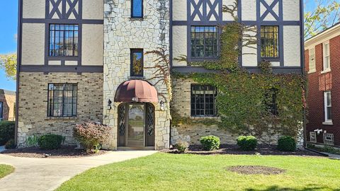 Tiny photo for 410 N Raynor Avenue #1W, Joliet, IL 60435 (MLS # 12522242)