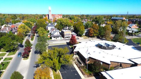 Tiny photo for 410 N Raynor Avenue #1W, Joliet, IL 60435 (MLS # 12522242)