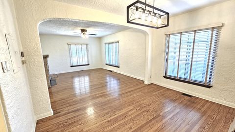 Tiny photo for 410 N Raynor Avenue #1W, Joliet, IL 60435 (MLS # 12522242)