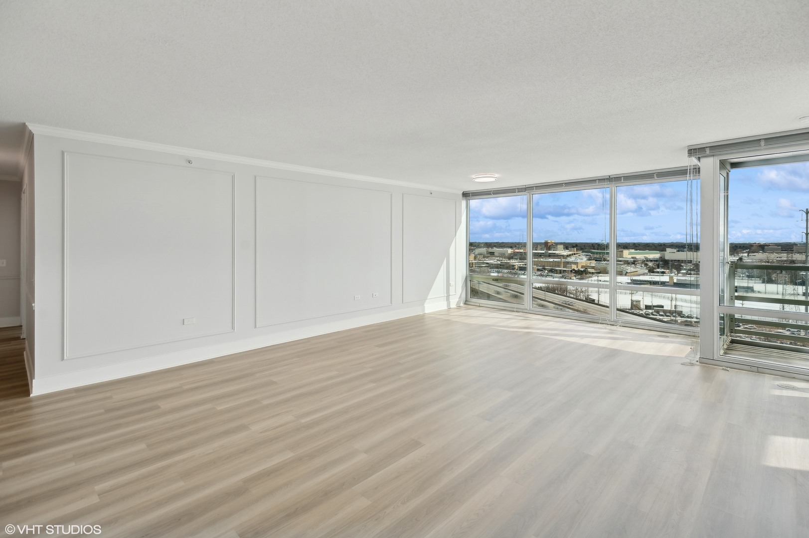 9655 Woods Drive 1411