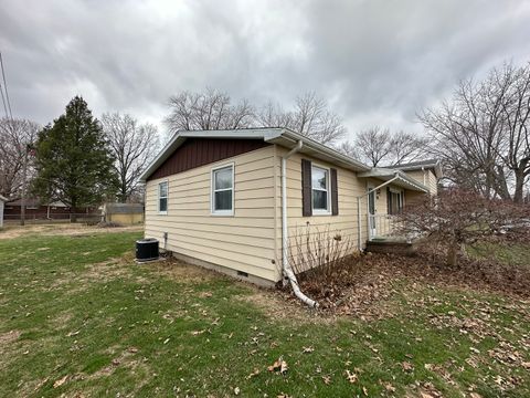 Tiny photo for 905 E Harrison Street, Villa Grove, IL 61956 (MLS # 12588077)