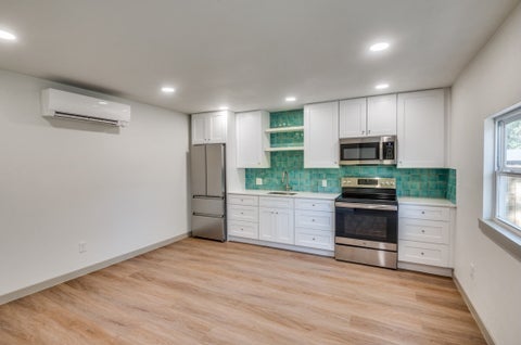 Tiny photo for 2433 Southwood Drive, Dallas, TX 75233 (MLS # 12762575)
