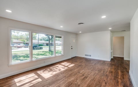 Tiny photo for 2433 Southwood Drive, Dallas, TX 75233 (MLS # 12762575)