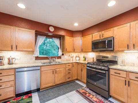 Tiny photo for 38970 N Northwoods Drive, Wadsworth, IL 60083 (MLS # 12776006)
