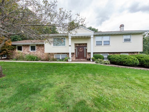 Photo of 38970 N Northwoods Drive, Wadsworth, IL 60083 (MLS # 12776006)
